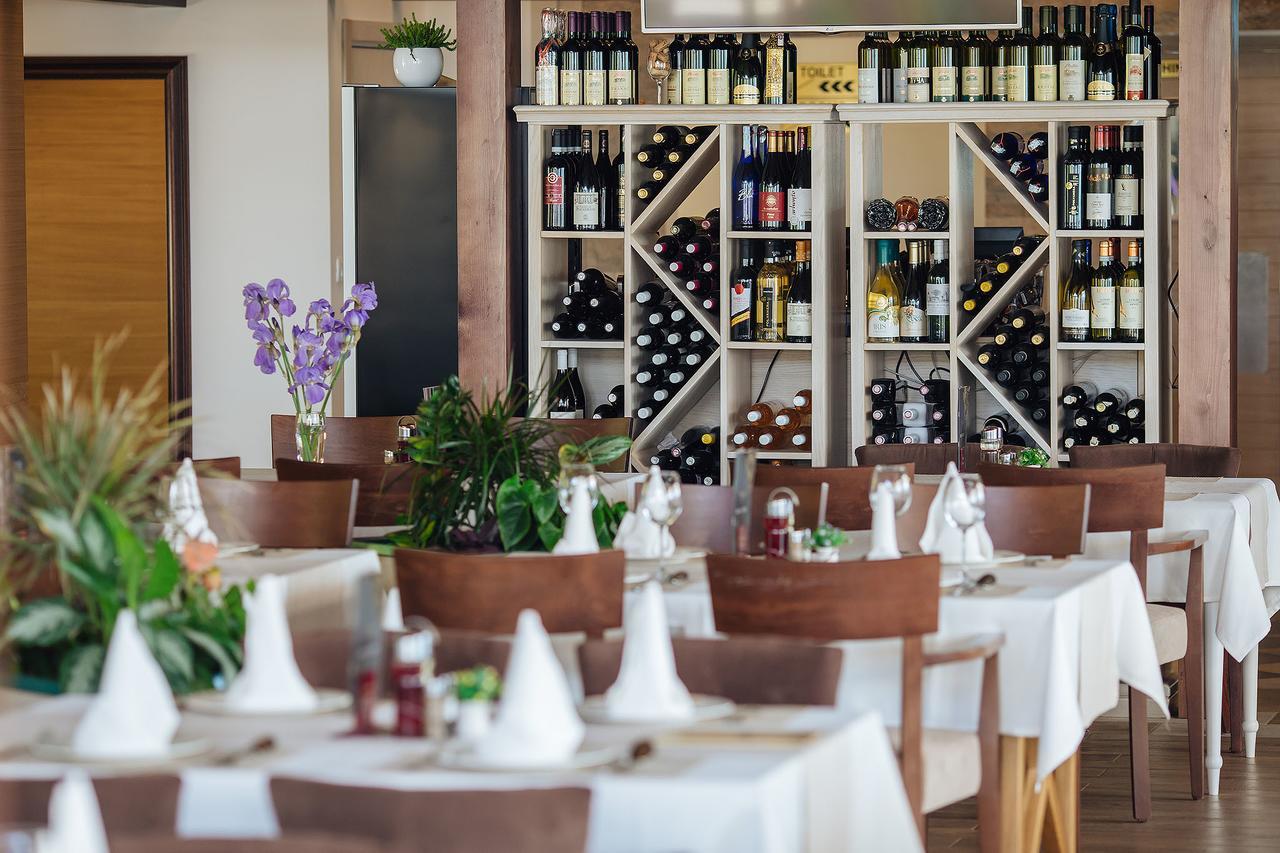 Hotel Sokoline Mandici エクステリア 写真